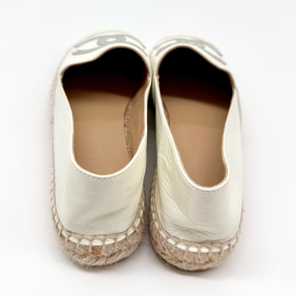 Chanel CC Logo Espadrilles Distressed Patent White Leather Flats EU 39 US 8-8.5 - Picture 8 of 14